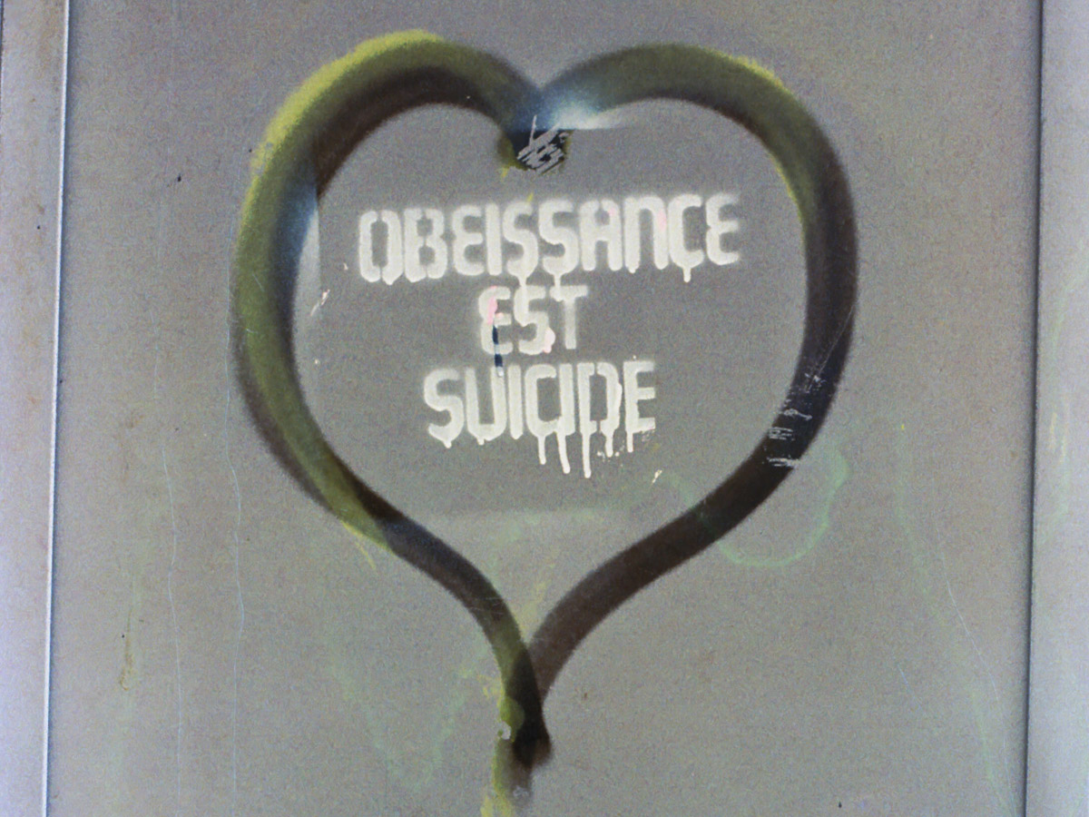 Obeissance est Suicide